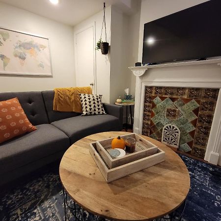 Accentuated Apartment In Manayunk Филаделфия Екстериор снимка
